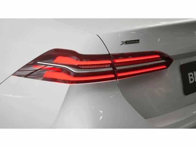 2026 BMW 5 Series 530i xDrive Sedan