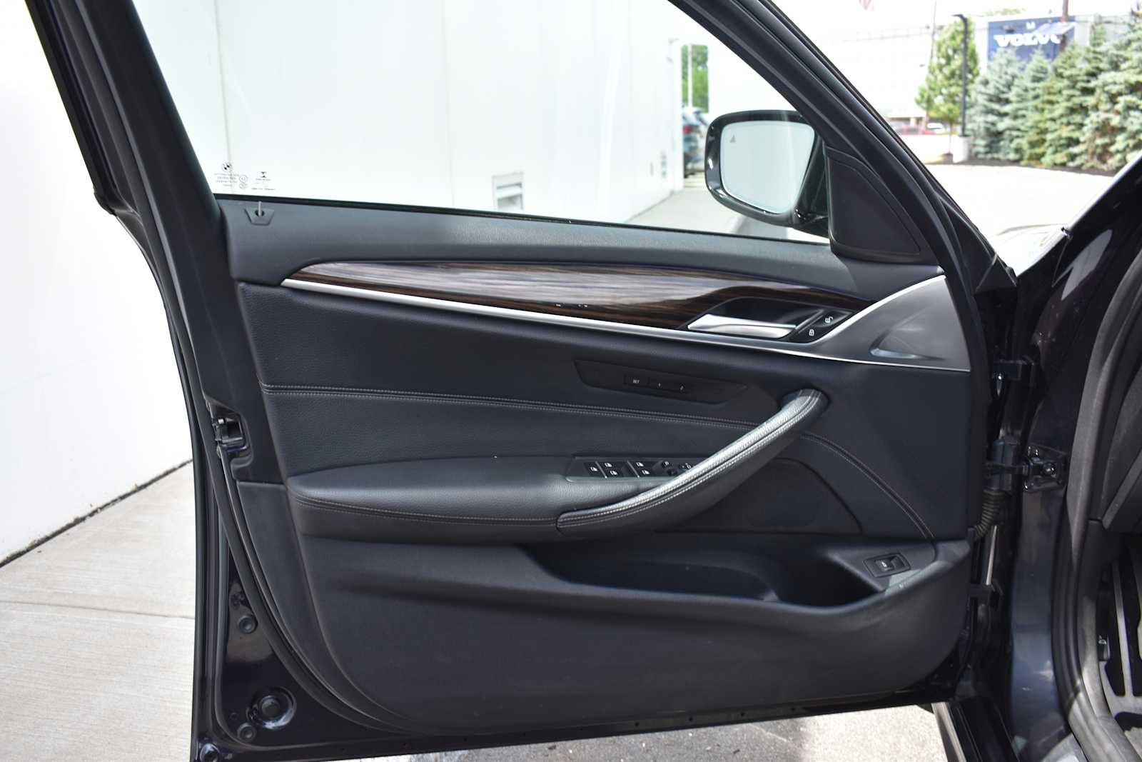 2019 BMW 5 Series 530i xDrive Sedan