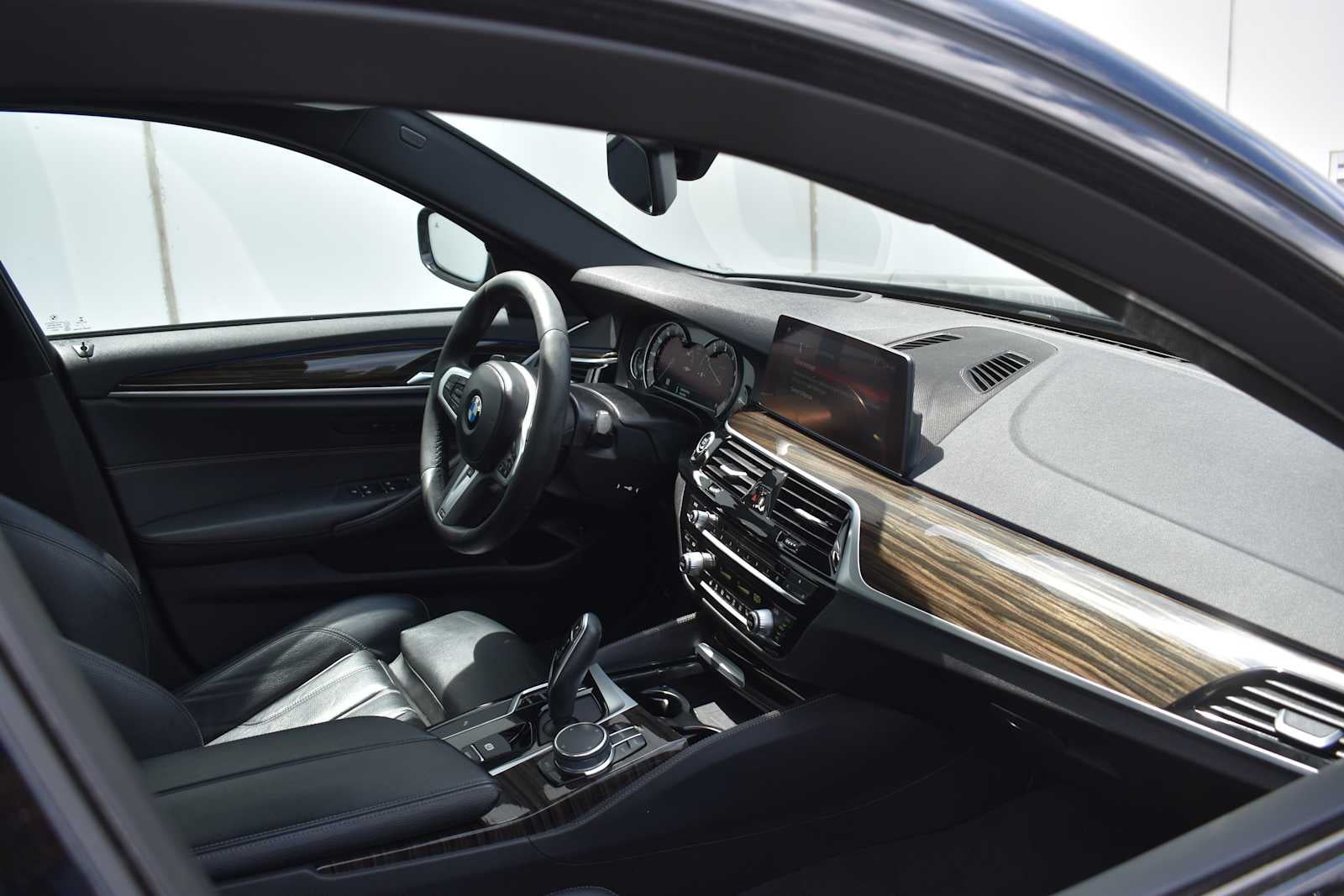 2019 BMW 5 Series 530i xDrive Sedan