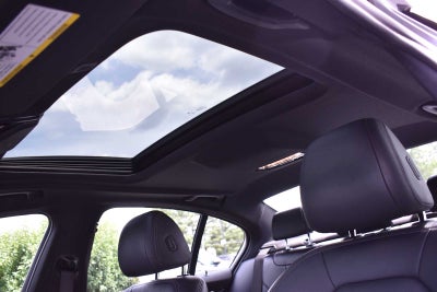 2019 BMW 5 Series 530i xDrive Sedan