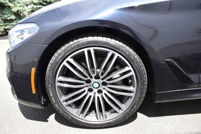 2019 BMW 5 Series 530i xDrive Sedan