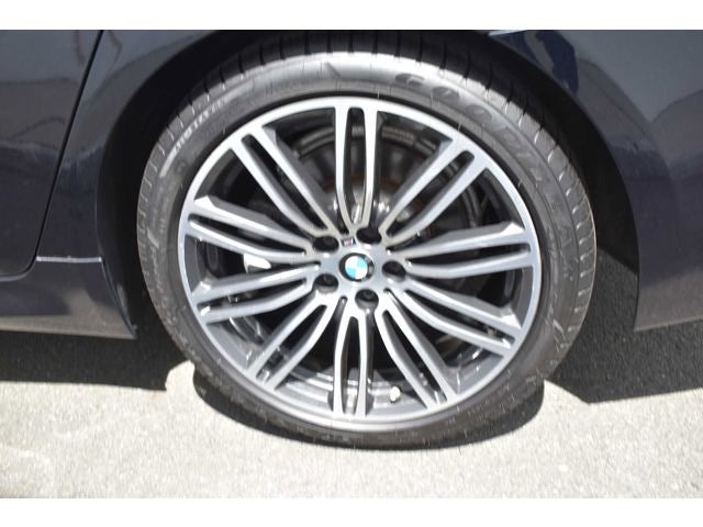 2019 BMW 5 Series 530i xDrive Sedan
