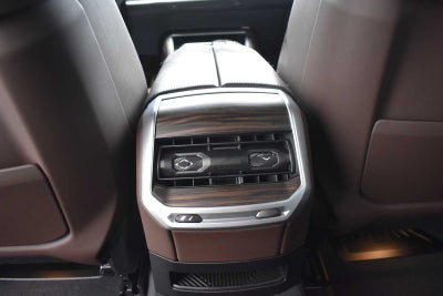 2024 BMW i7 xDrive60 Sedan