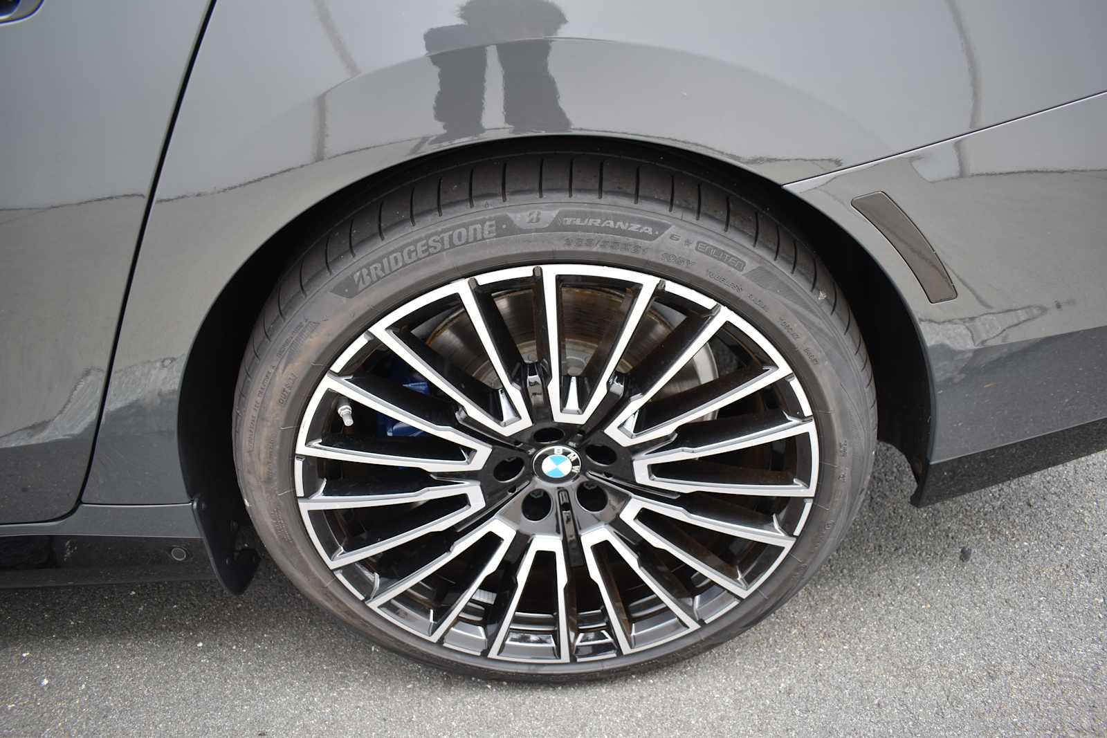 2024 BMW i7 xDrive60 Sedan