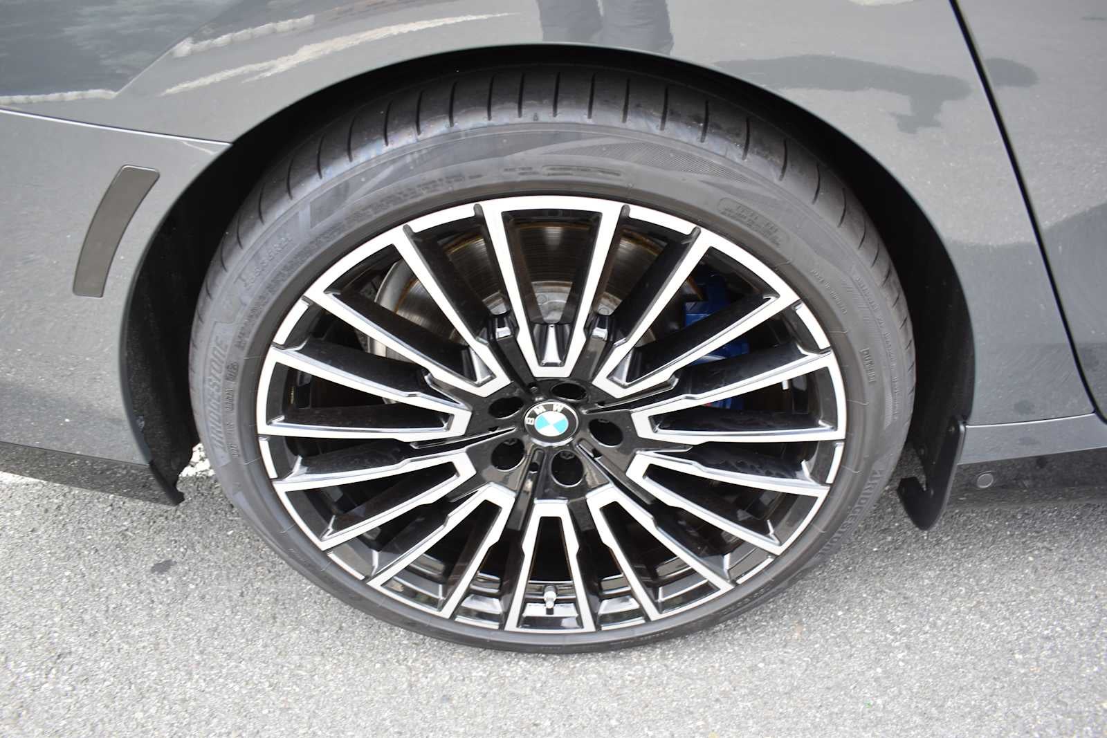 2024 BMW i7 xDrive60 Sedan