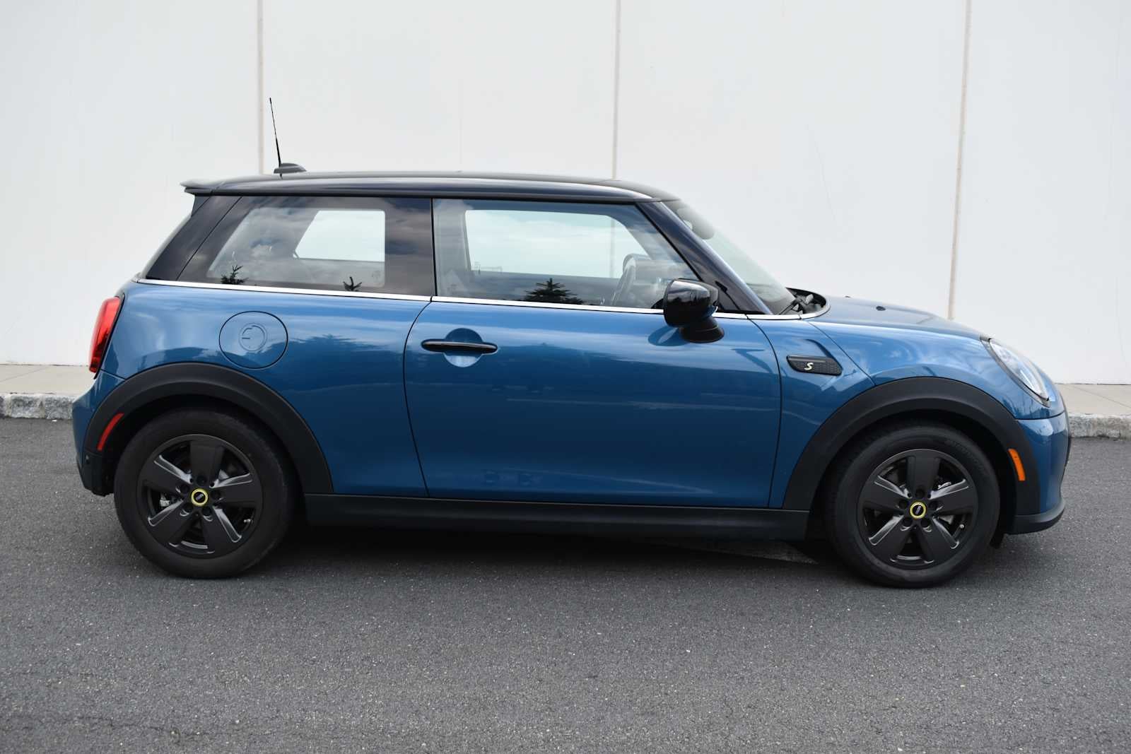 2024 MINI Hardtop 2 Door Cooper SE FWD