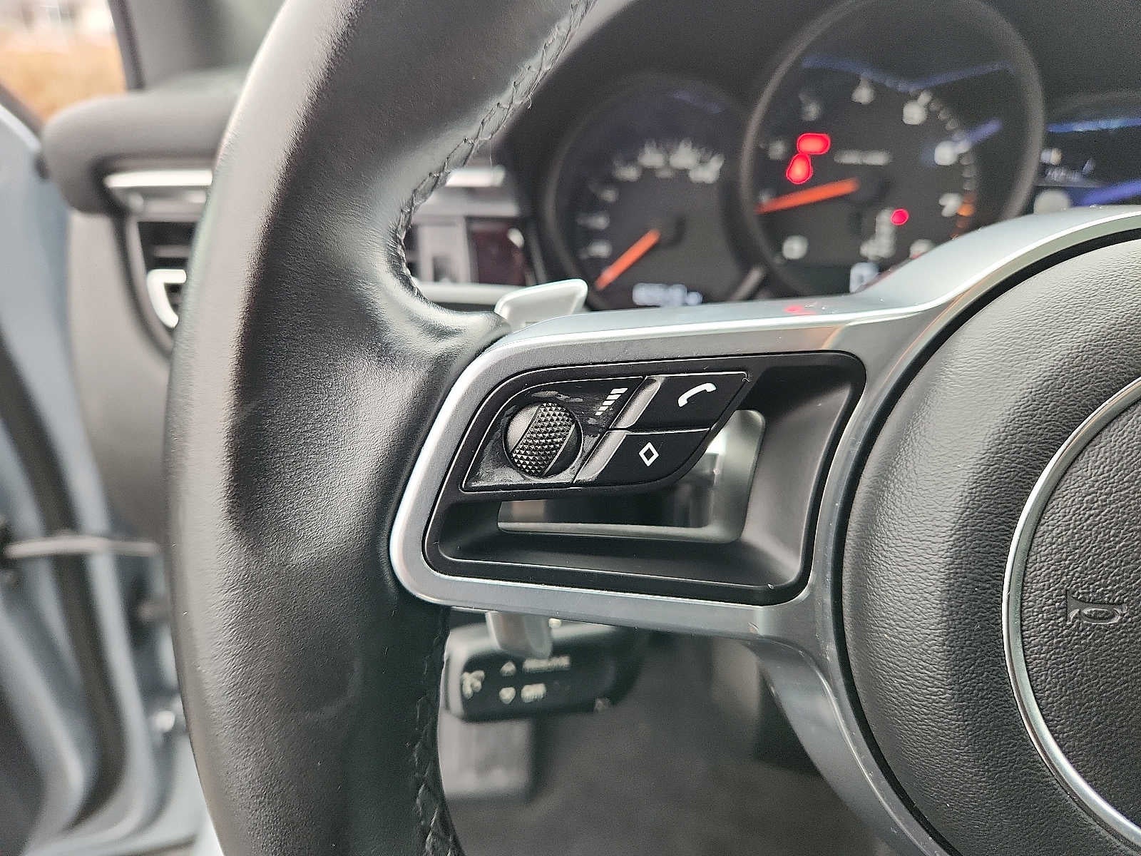 2020 Porsche Macan AWD