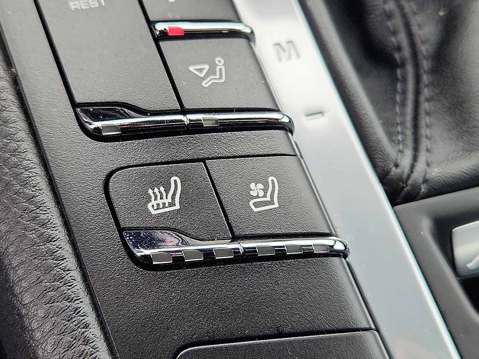 2020 Porsche Macan AWD