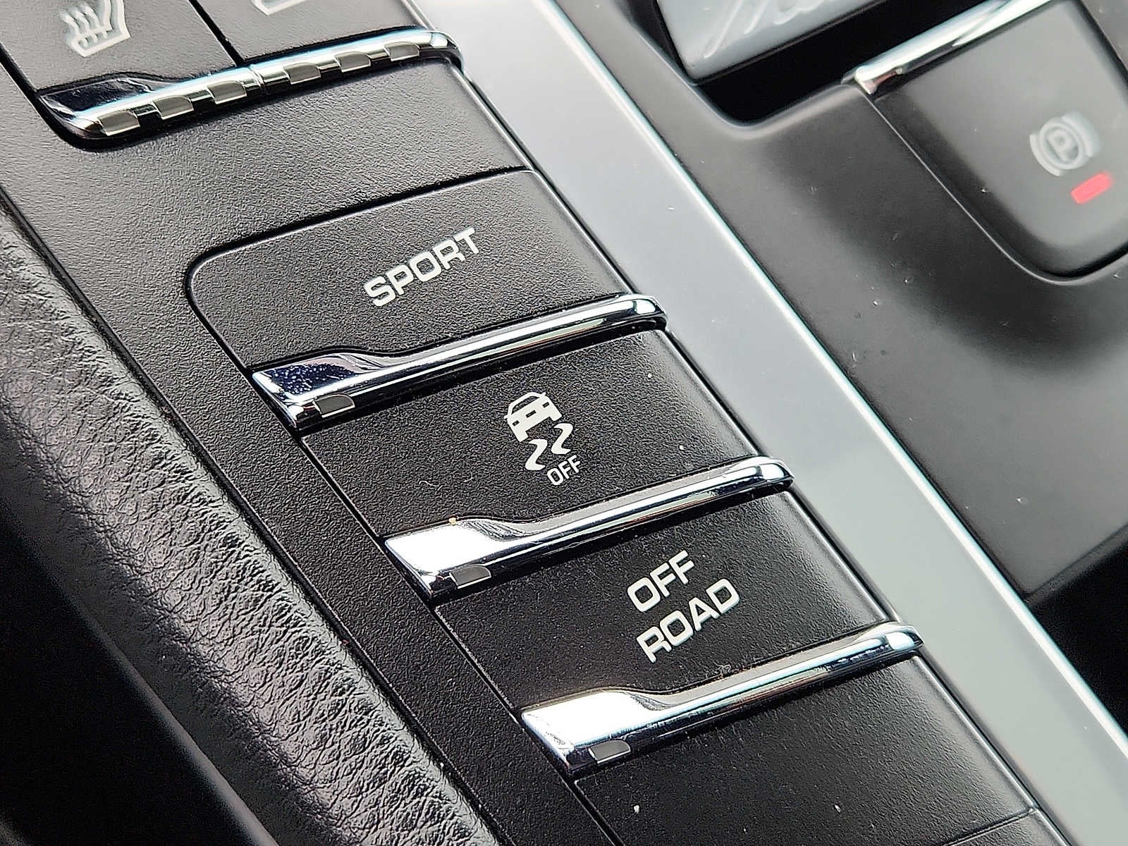 2020 Porsche Macan AWD