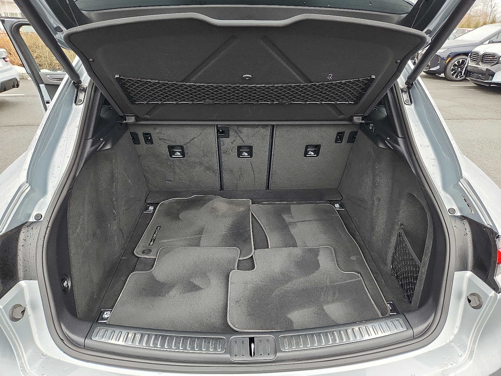 2020 Porsche Macan AWD