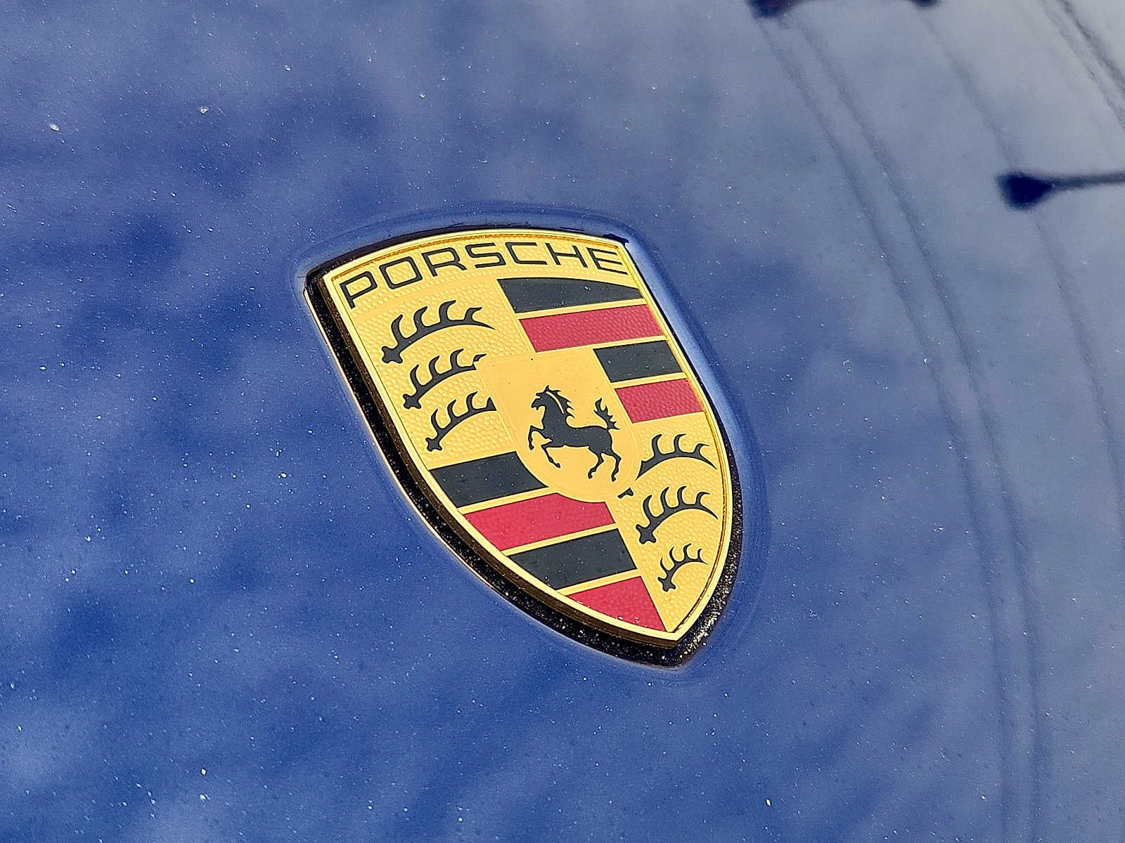 2023 Porsche Macan AWD