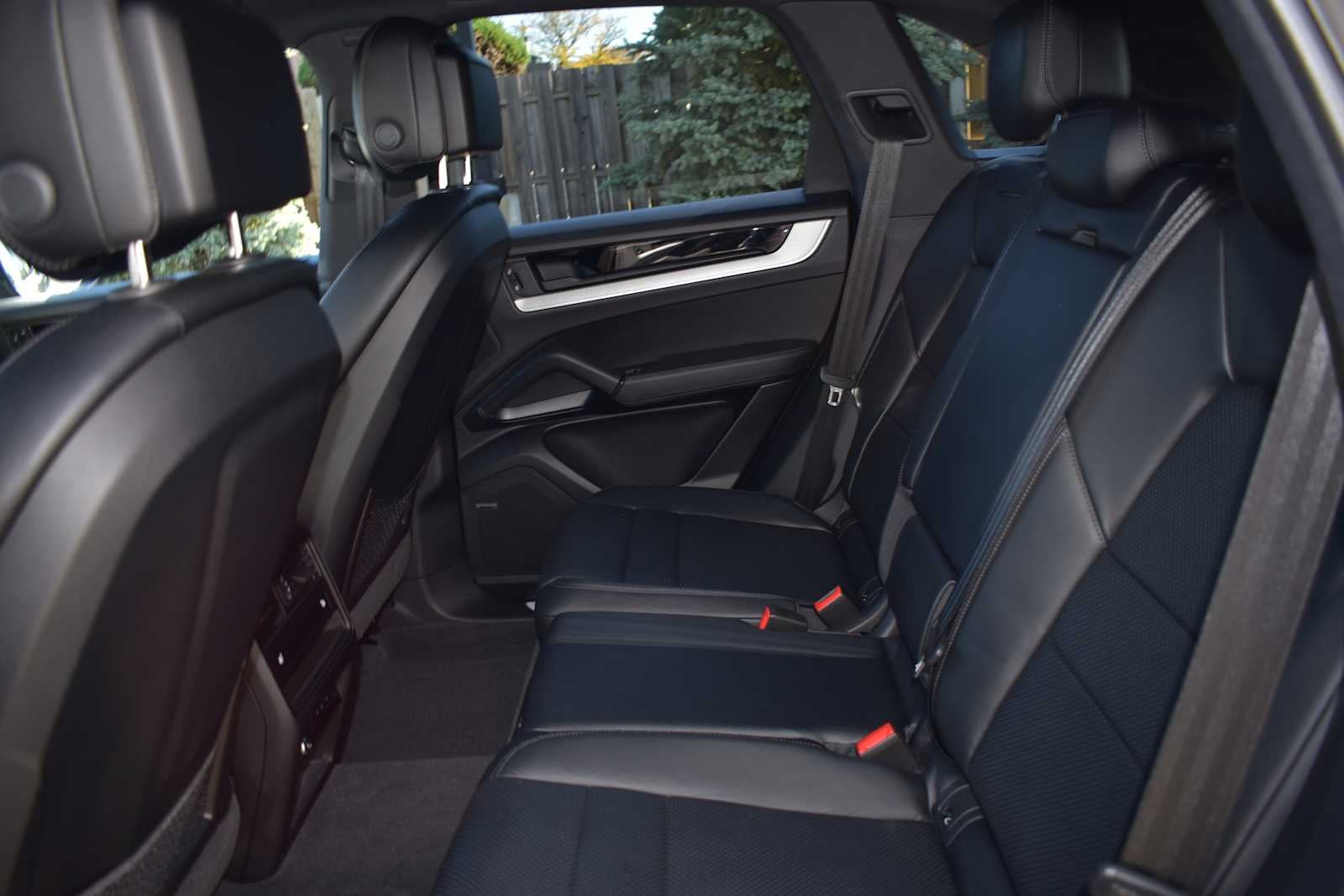 2024 Porsche Cayenne AWD