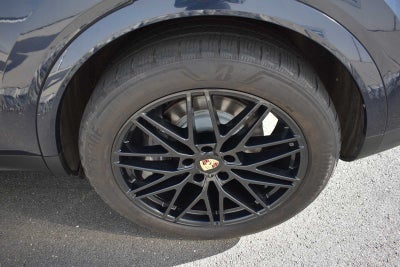 2024 Porsche Cayenne AWD
