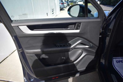 2024 Porsche Cayenne AWD
