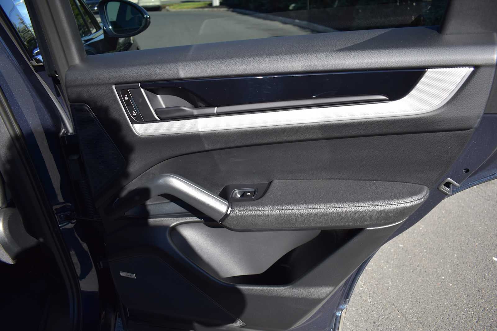2024 Porsche Cayenne AWD