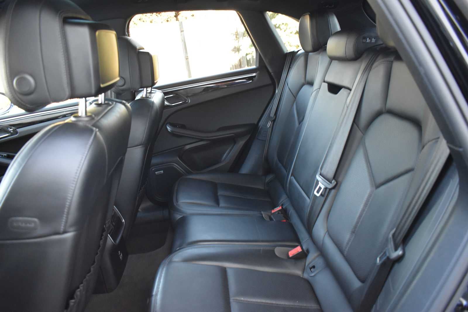 2021 Porsche Macan S AWD