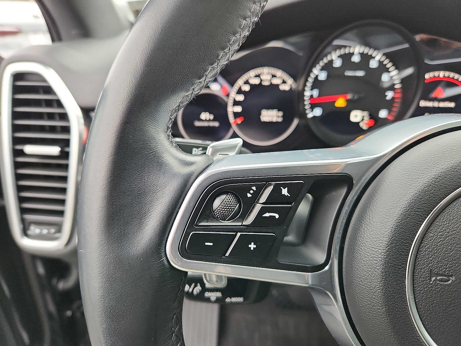 2023 Porsche Cayenne Coupe AWD