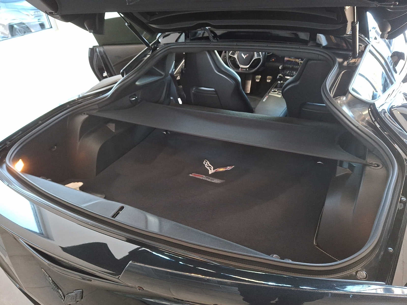 2015 Chevrolet Corvette 2dr Z06 Cpe w/2LZ