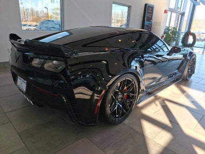 2015 Chevrolet Corvette 2dr Z06 Cpe w/2LZ