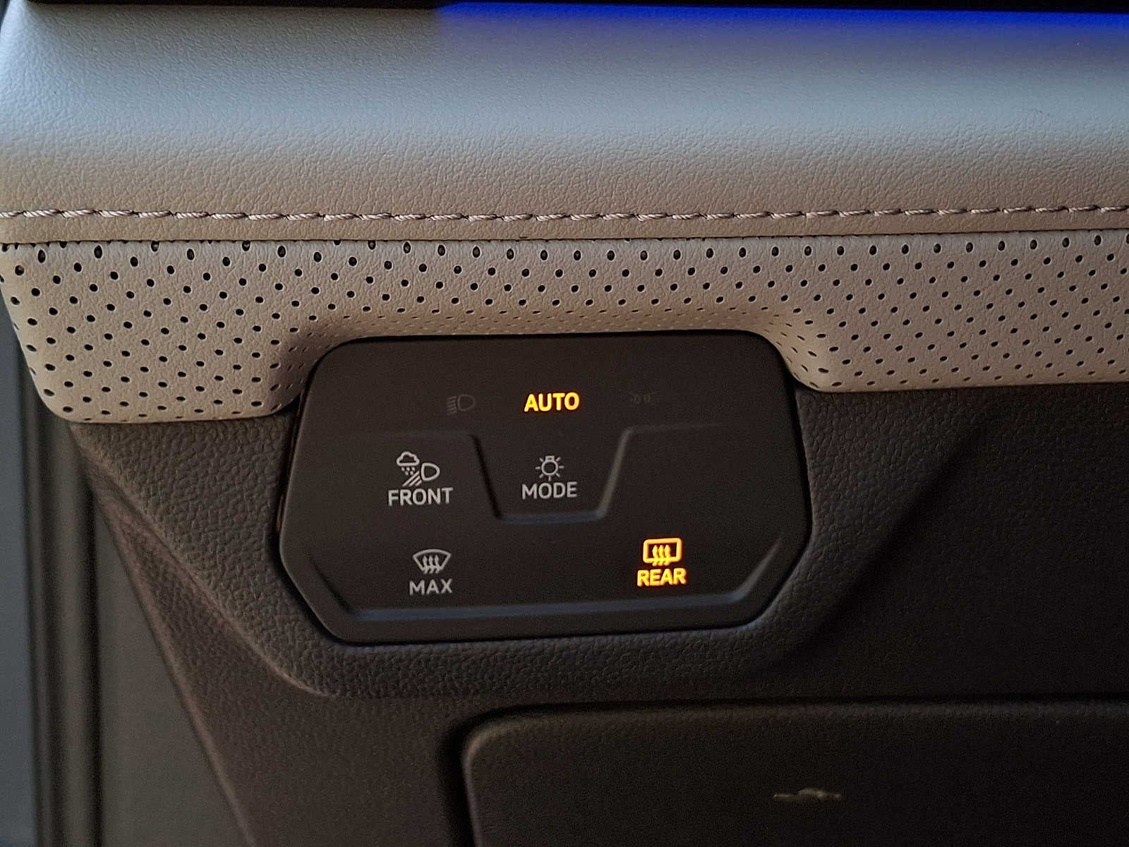 2025 Volkswagen Atlas 2.0T Peak Edition 4MOTION