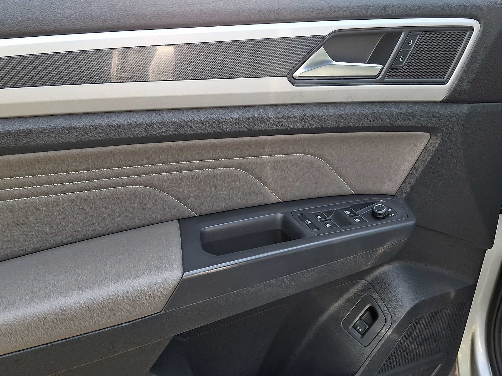 2021 Volkswagen Atlas Cross Sport 3.6L V6 SEL R-Line 4MOTION