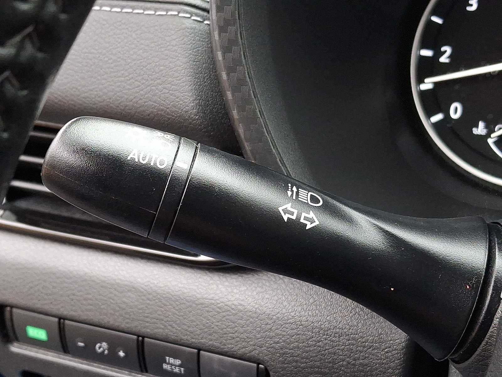 2022 Nissan Sentra SV CVT