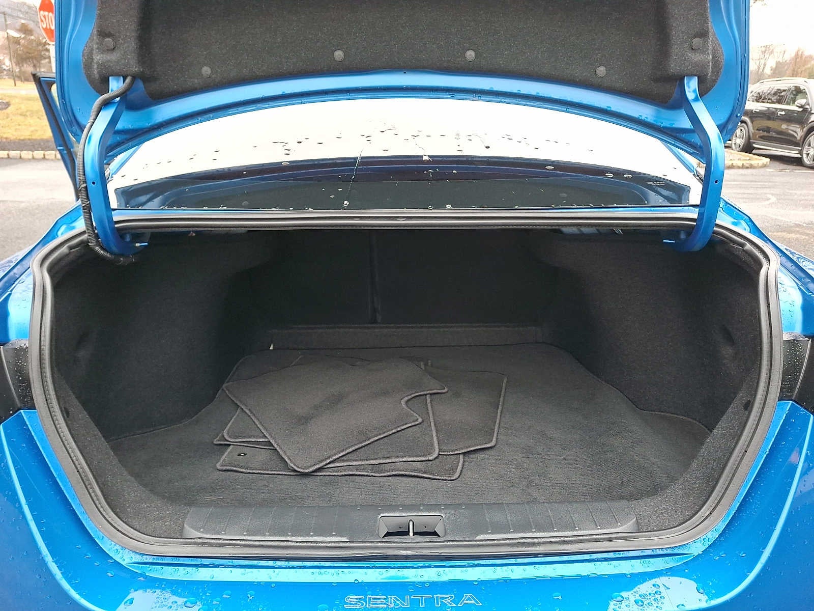 2022 Nissan Sentra SV CVT