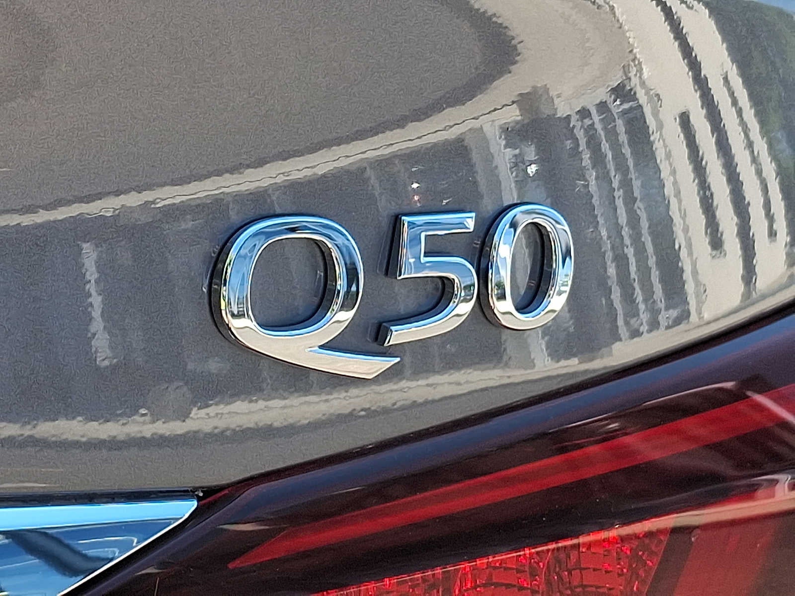 2023 INFINITI Q50 LUXE AWD
