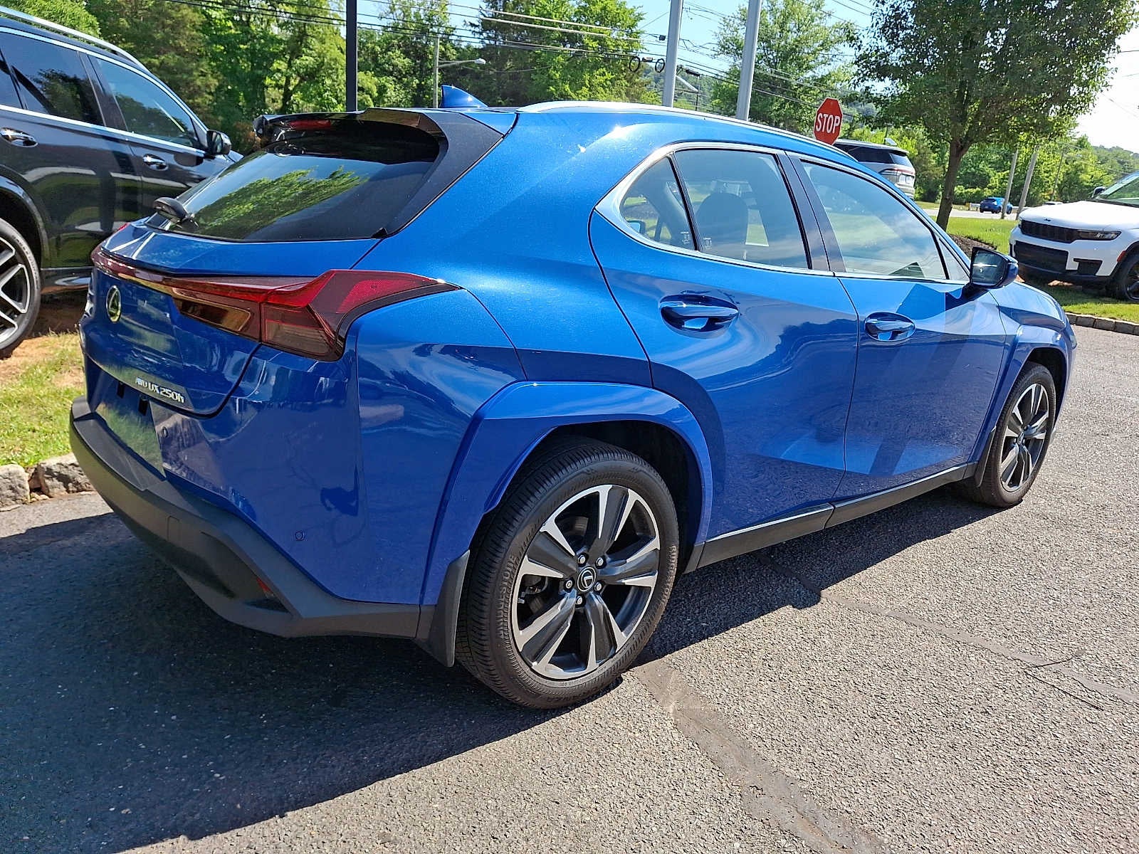 2024 Lexus UX UX 250h Premium AWD