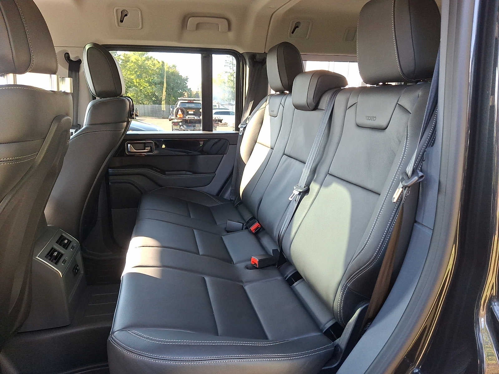 2024 INEOS Grenadier Station Fieldmaster Edition 4x4
