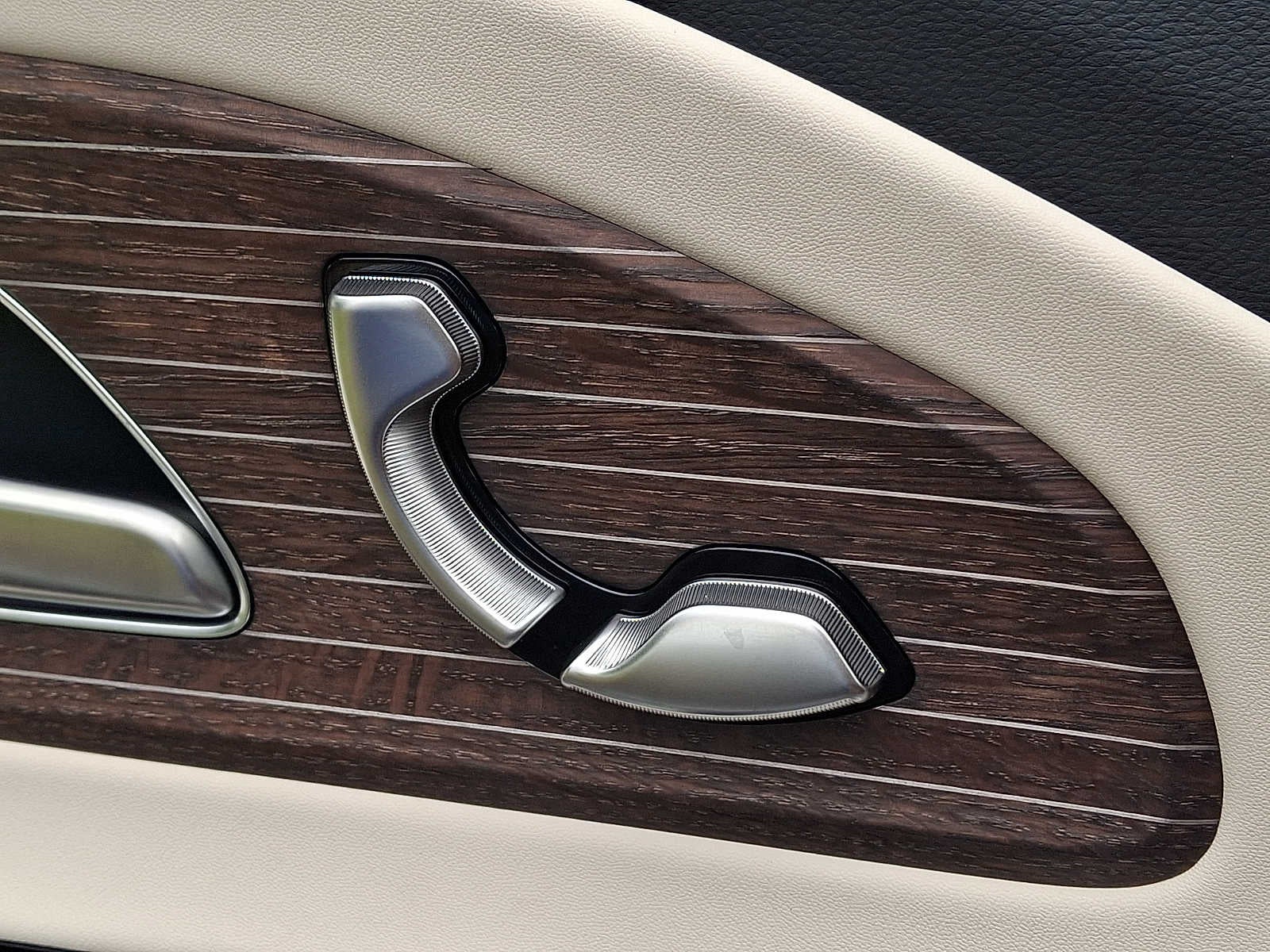 2027 Mercedes-Benz CLA CLA 220 Hybrid FWD