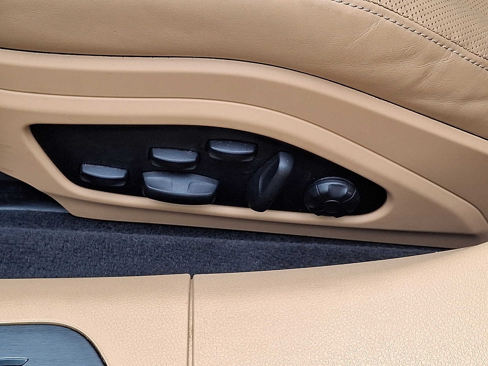 2022 Porsche Panamera GTS AWD