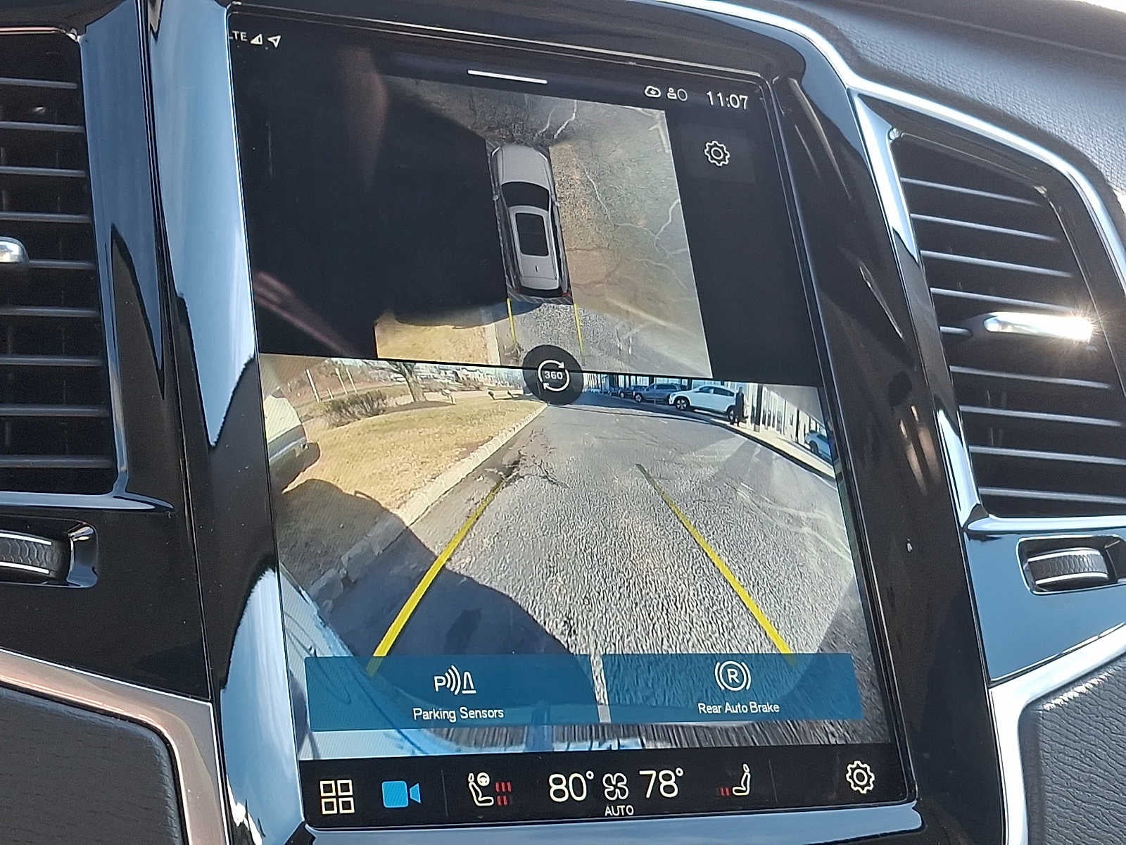 2024 Volvo XC90 B5 AWD Plus Bright Theme 7P