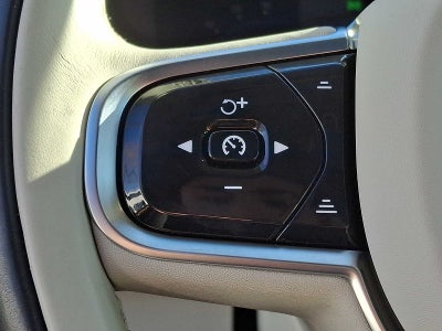 2024 Volvo XC90 B5 AWD Plus Bright Theme 7P