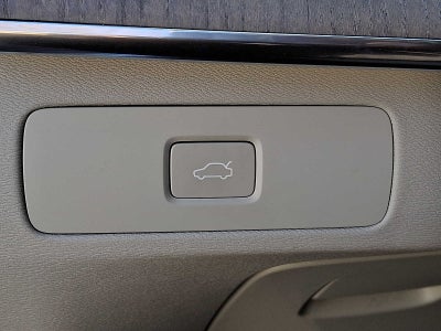 2024 Volvo XC90 B5 AWD Plus Bright Theme 7P