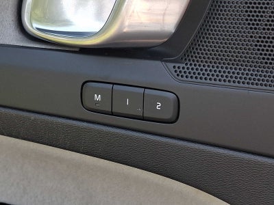 2023 Volvo XC40 B5 AWD Plus Bright Theme