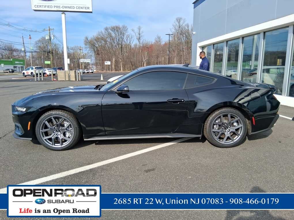 2024 Ford Mustang EcoBoost