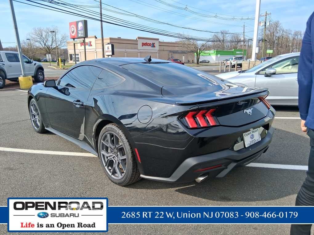 2024 Ford Mustang EcoBoost