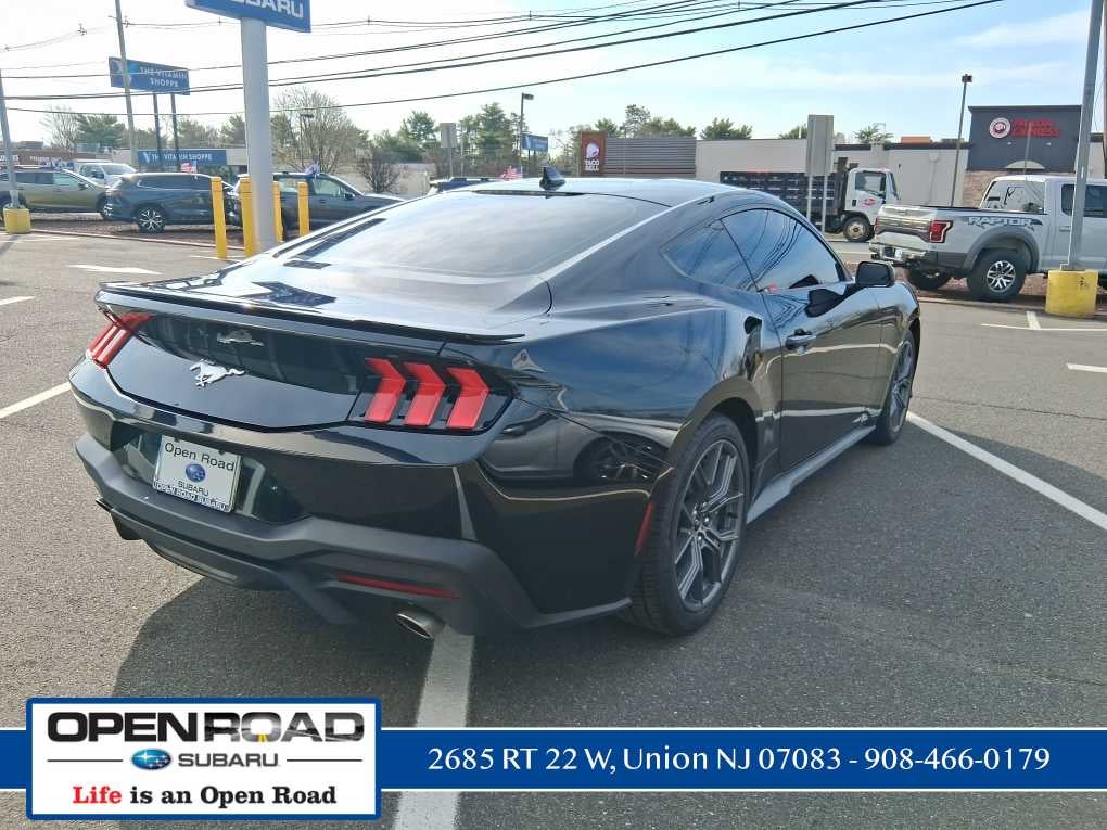 2024 Ford Mustang EcoBoost