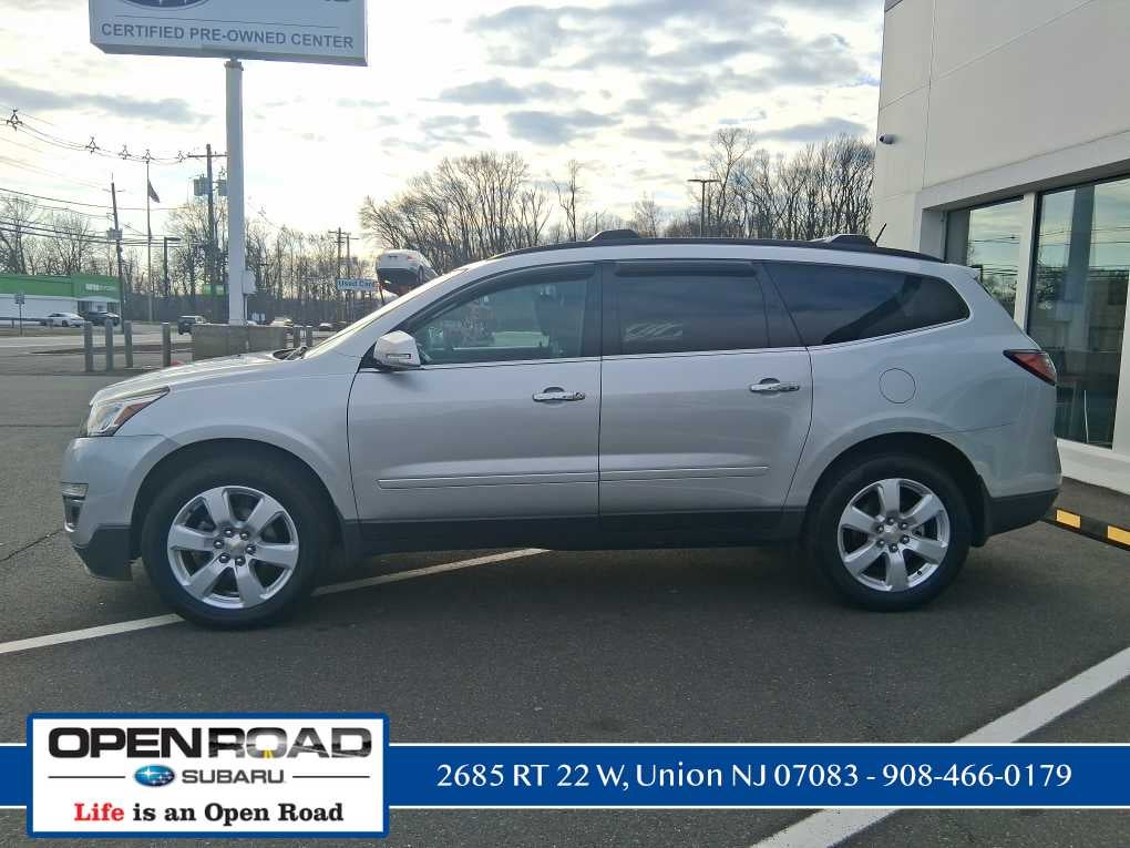 2017 Chevrolet Traverse LT