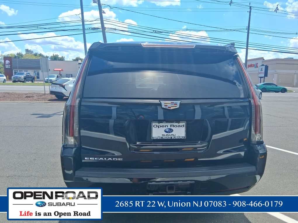 2020 Cadillac Escalade Luxury