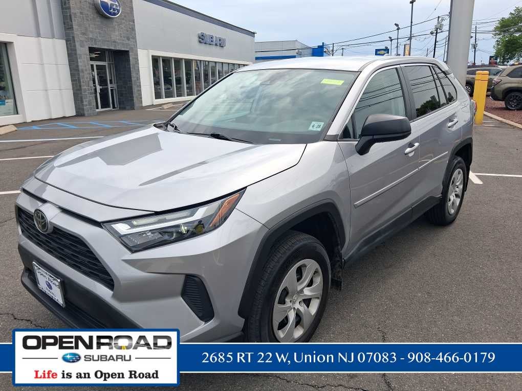 2023 Toyota RAV4 LE