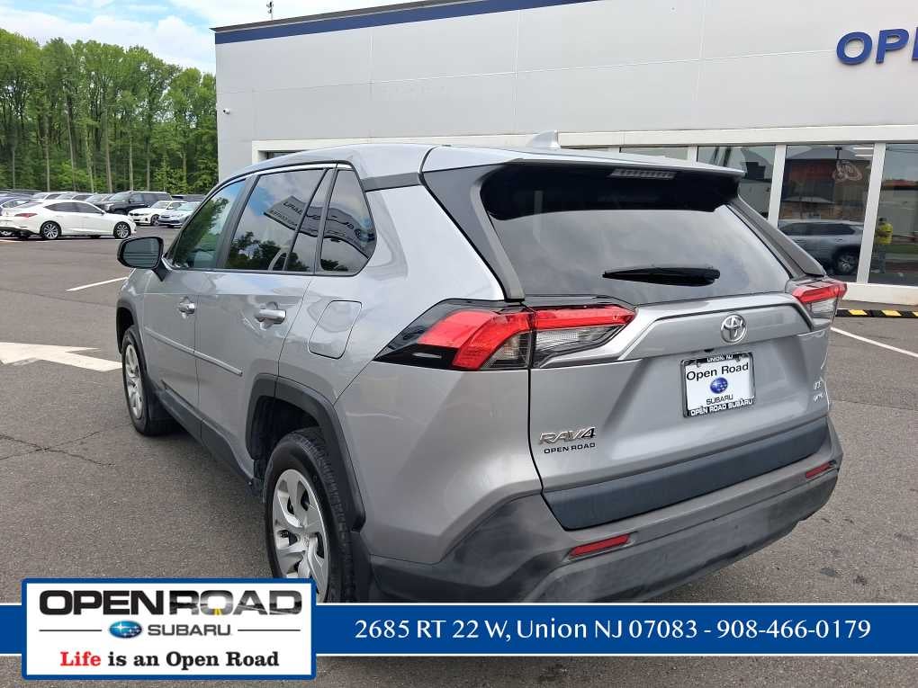 2023 Toyota RAV4 LE
