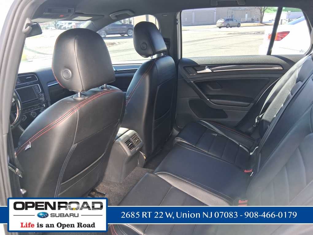 2017 Volkswagen Golf GTI Autobahn