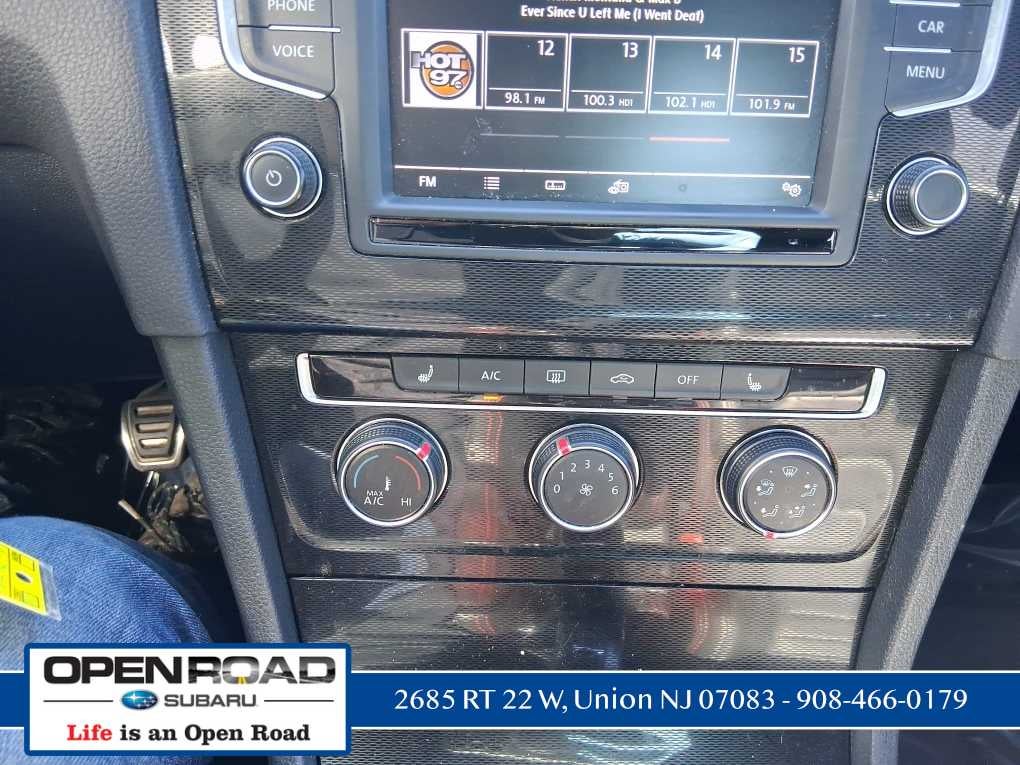 2017 Volkswagen Golf GTI Autobahn