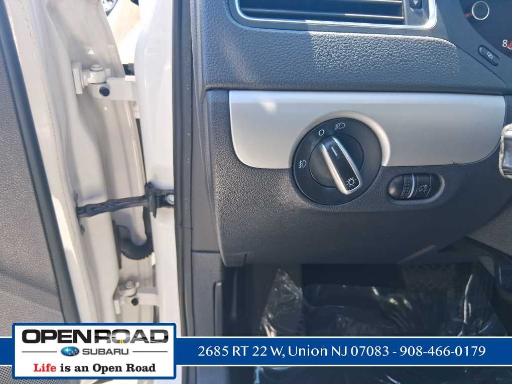 2011 Volkswagen Jetta SEL w/Sport Pkg PZEV