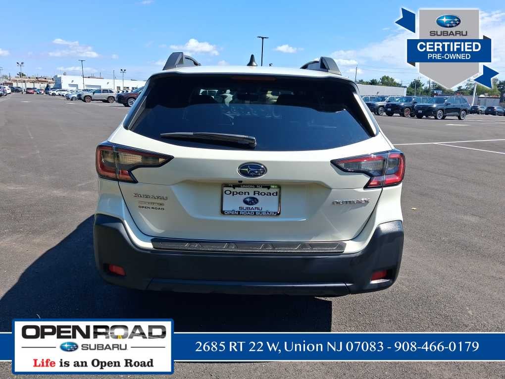 2023 Subaru Outback Premium