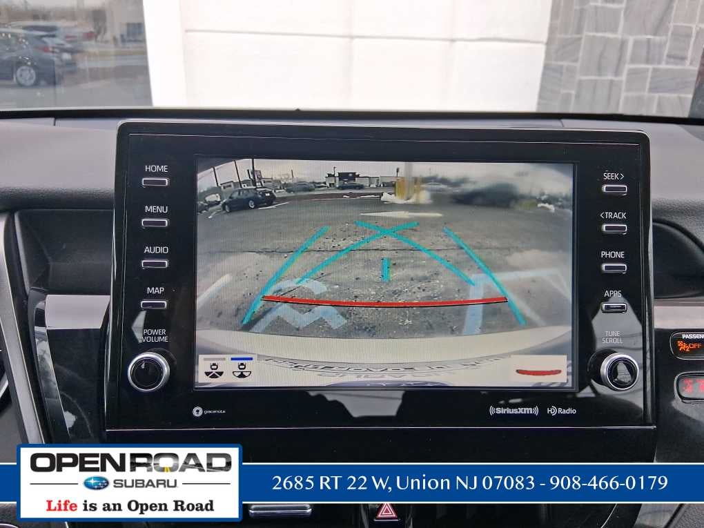 2023 Toyota Camry Hybrid XLE