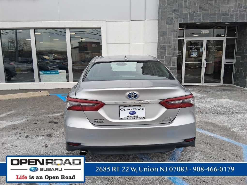 2023 Toyota Camry Hybrid XLE