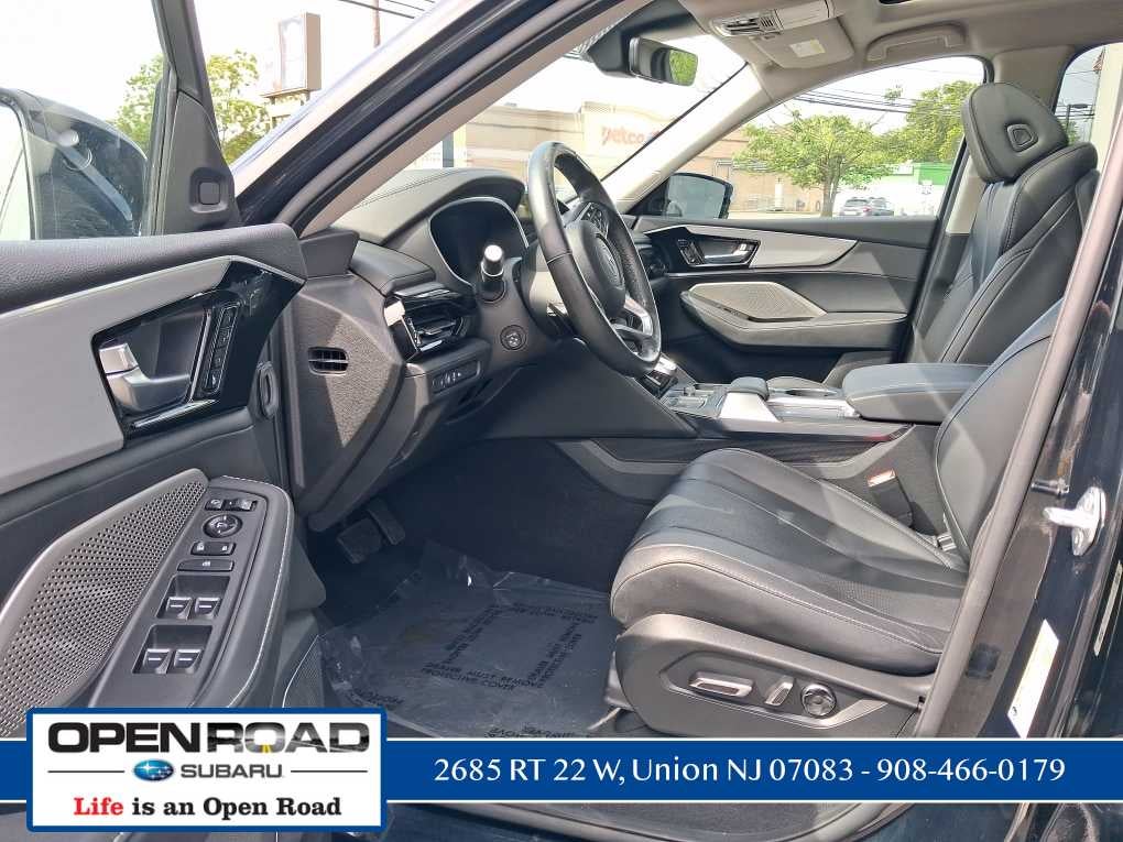 2023 Acura MDX w/Technology Package